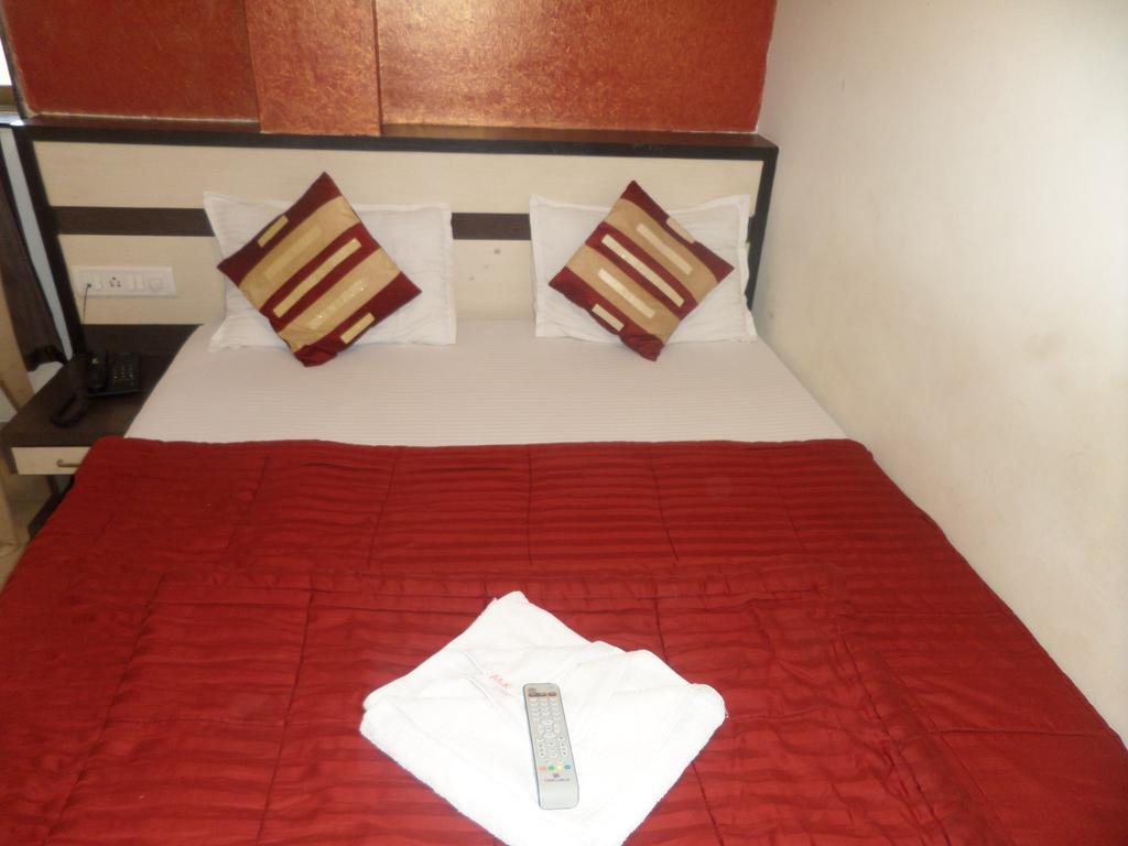 Hotel Minerva Residency Mumbai Dış mekan fotoğraf