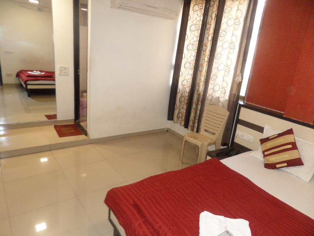 Hotel Minerva Residency Mumbai Oda fotoğraf