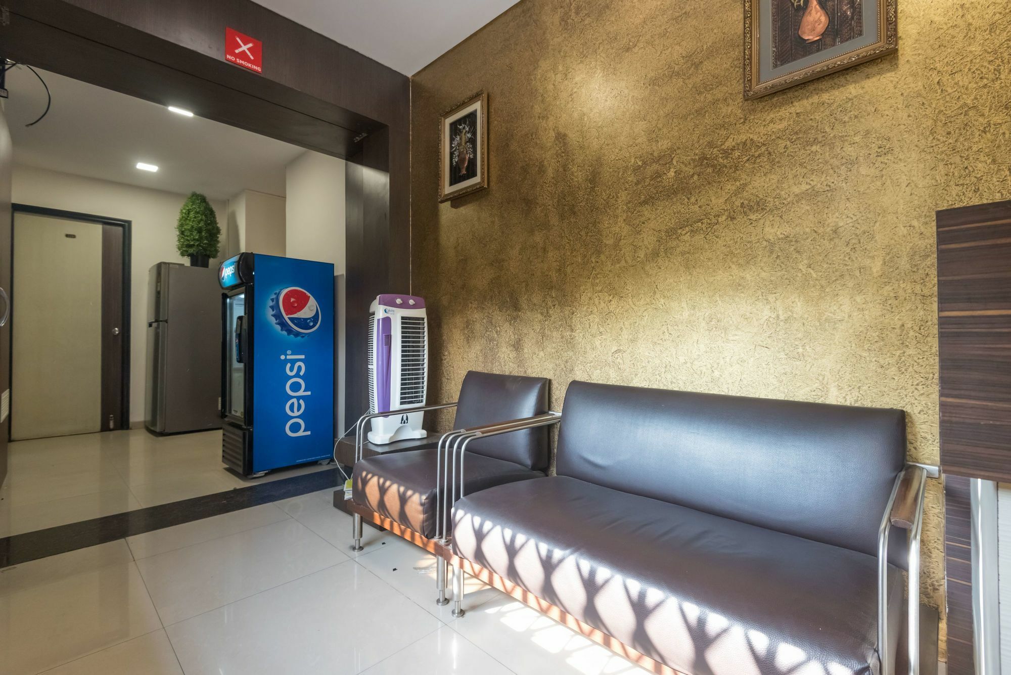 Hotel Minerva Residency Mumbai Dış mekan fotoğraf